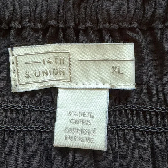 14th & Union Black Smocked Skirt - Picture 4 of 4